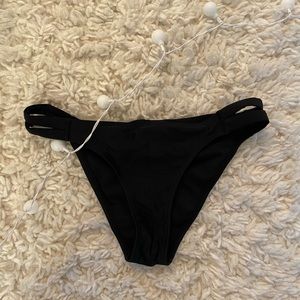 California sunshine size medium bikini bottom